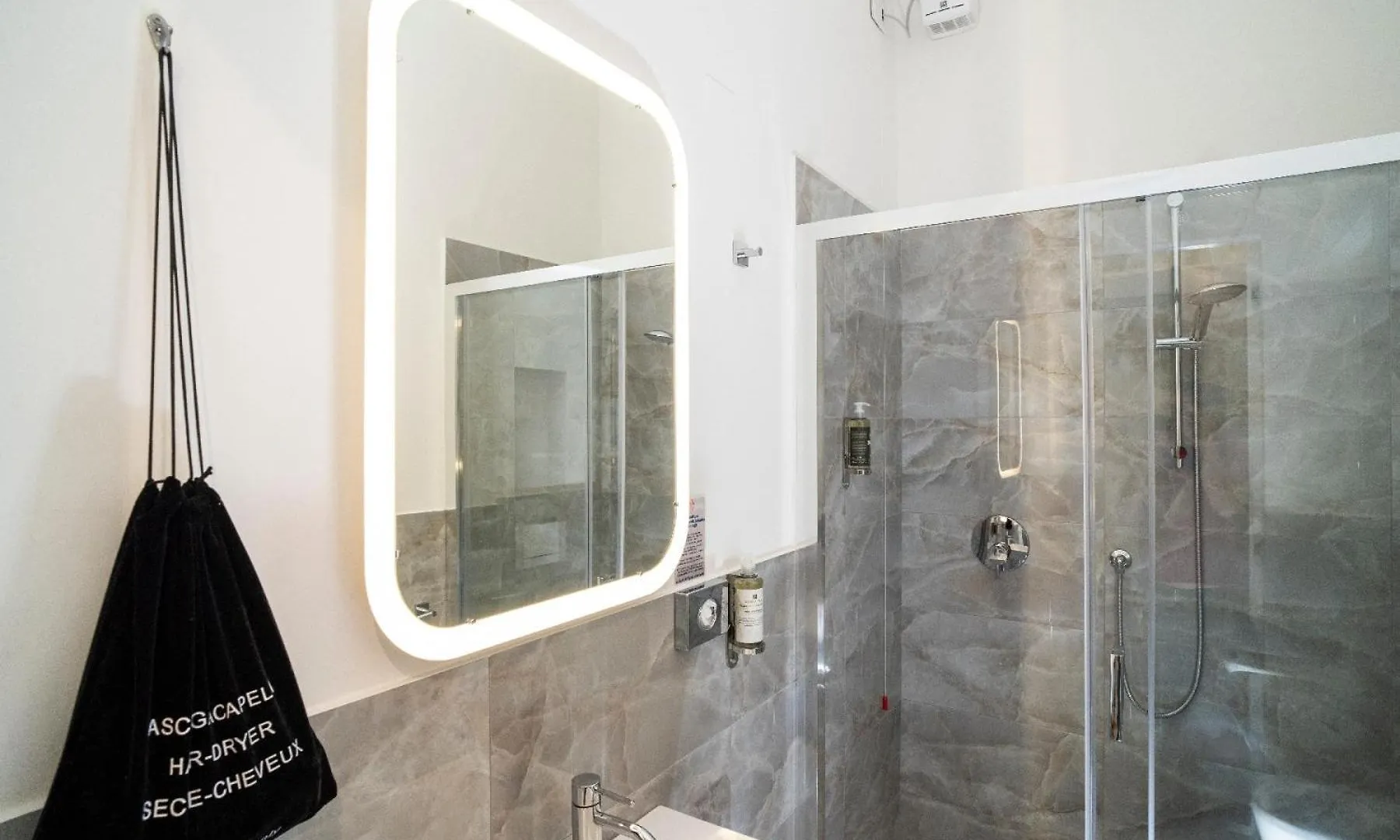 Villino Milano Hotel 2*, Milan
